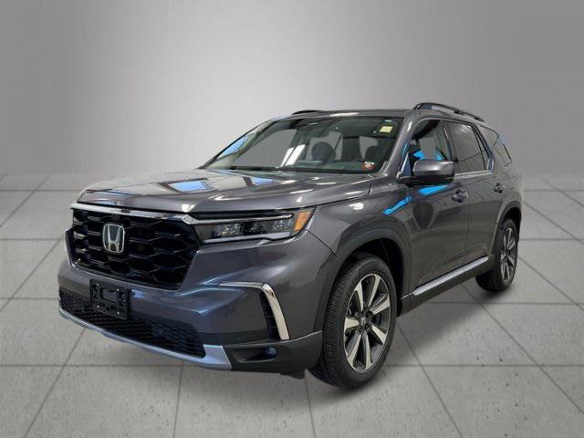 new 2025 Honda Pilot car, priced at $54,575