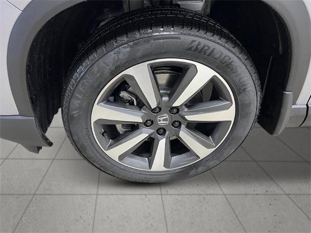 new 2025 Honda Pilot car, priced at $51,095