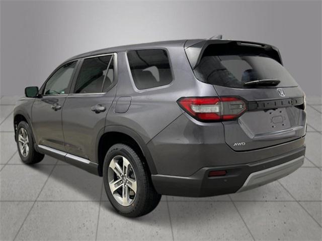 new 2025 Honda Pilot car, priced at $47,095