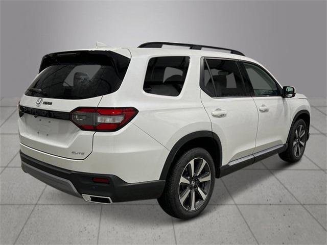 new 2025 Honda Pilot car, priced at $55,030