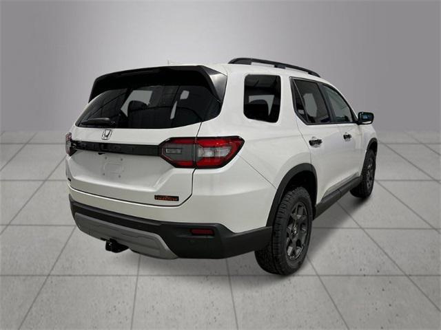 new 2025 Honda Pilot car, priced at $51,350
