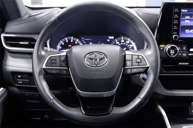 used 2022 Toyota Highlander car, priced at $35,558