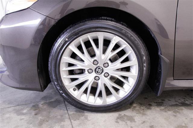 used 2019 Toyota Camry Hybrid car, priced at $21,936