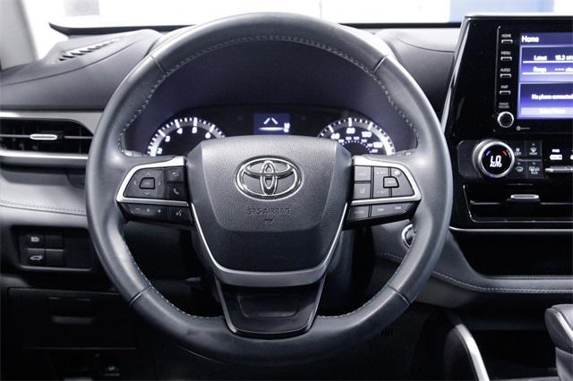 used 2022 Toyota Highlander car, priced at $33,200