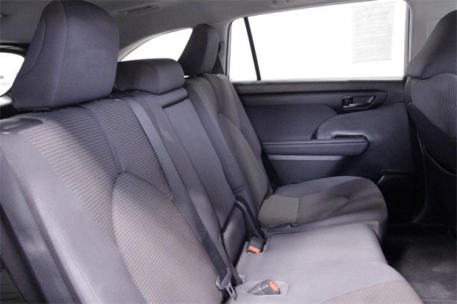 used 2022 Toyota Highlander car, priced at $33,200