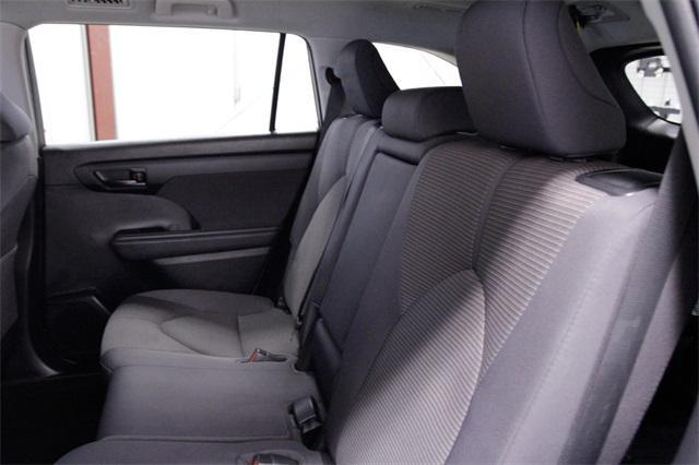 used 2022 Toyota Highlander car, priced at $33,200