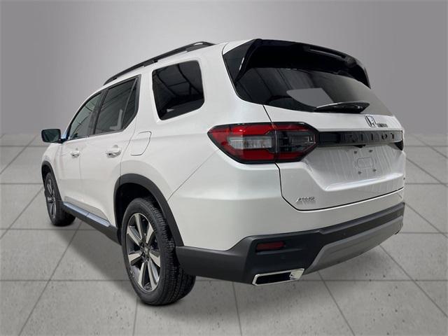 new 2025 Honda Pilot car, priced at $51,550