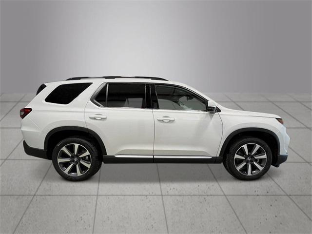 new 2025 Honda Pilot car, priced at $51,550