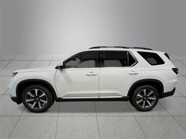 new 2025 Honda Pilot car, priced at $51,550