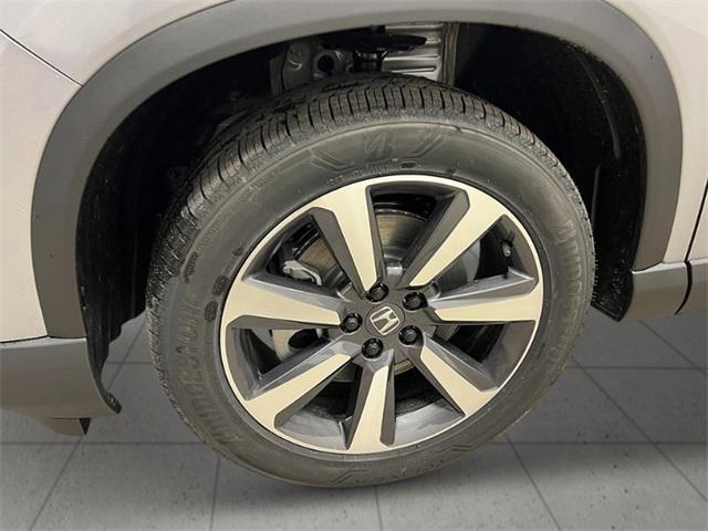 new 2025 Honda Pilot car, priced at $54,575