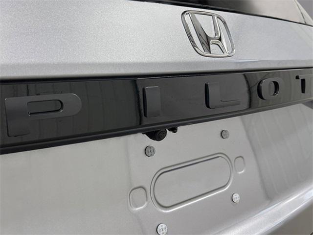 new 2025 Honda Pilot car, priced at $54,575
