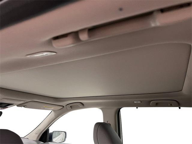 new 2025 Honda Pilot car, priced at $54,575