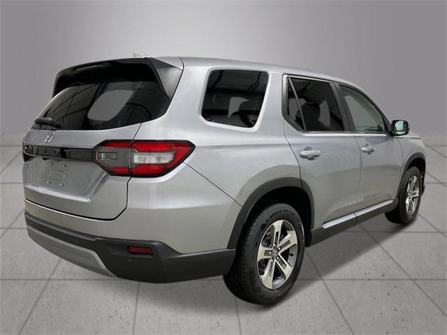 new 2025 Honda Pilot car, priced at $47,095