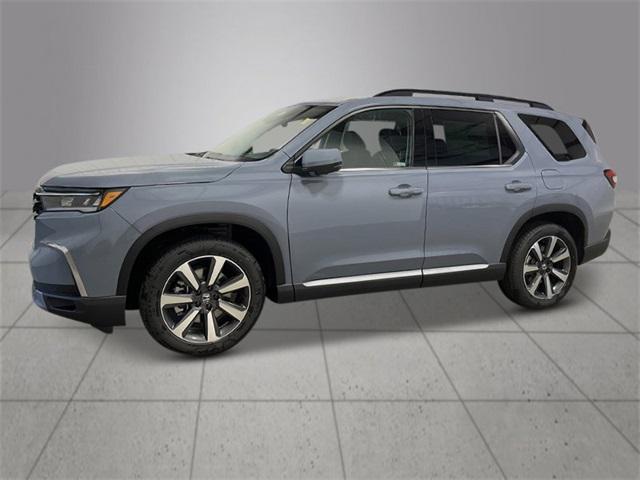 new 2025 Honda Pilot car, priced at $55,760