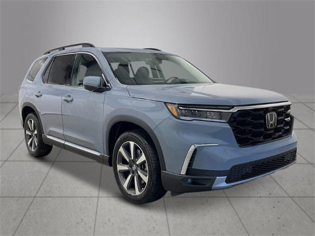 new 2025 Honda Pilot car, priced at $55,760