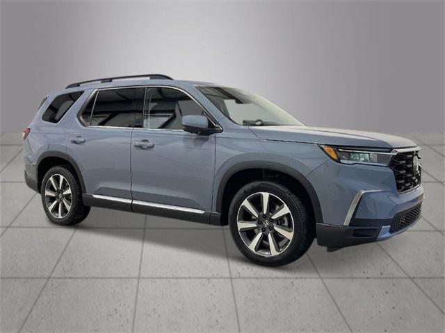 new 2025 Honda Pilot car, priced at $55,760