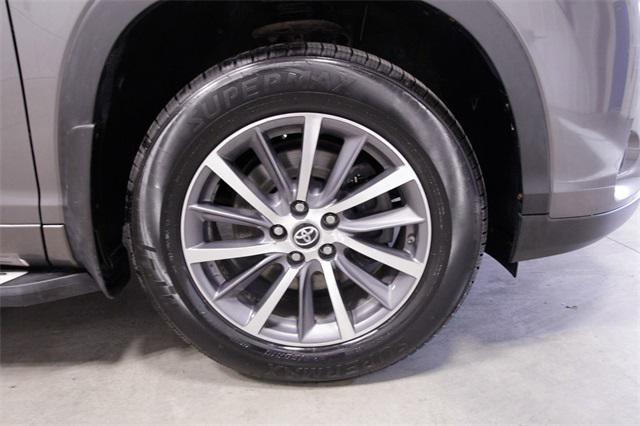 used 2018 Toyota Highlander car, priced at $26,141