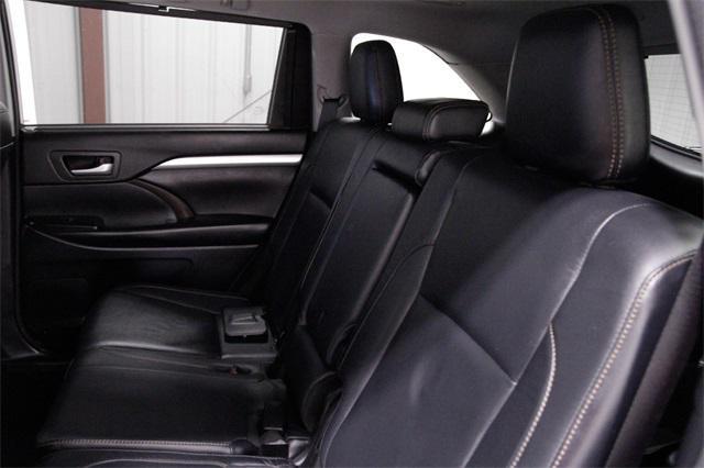 used 2018 Toyota Highlander car, priced at $26,141