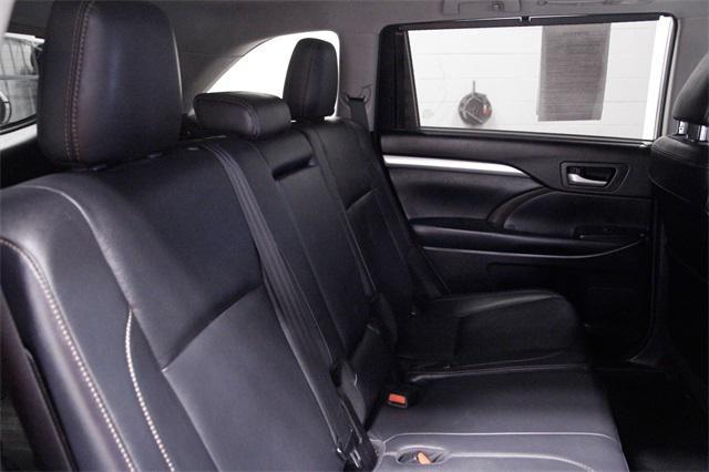 used 2018 Toyota Highlander car, priced at $26,141