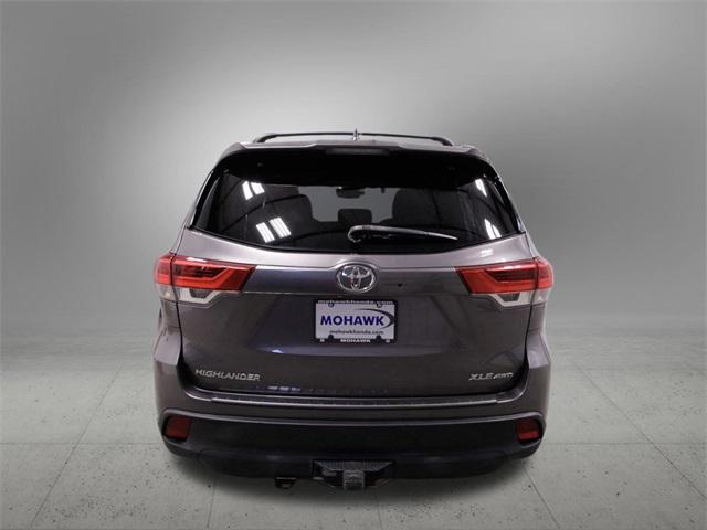used 2018 Toyota Highlander car, priced at $26,141