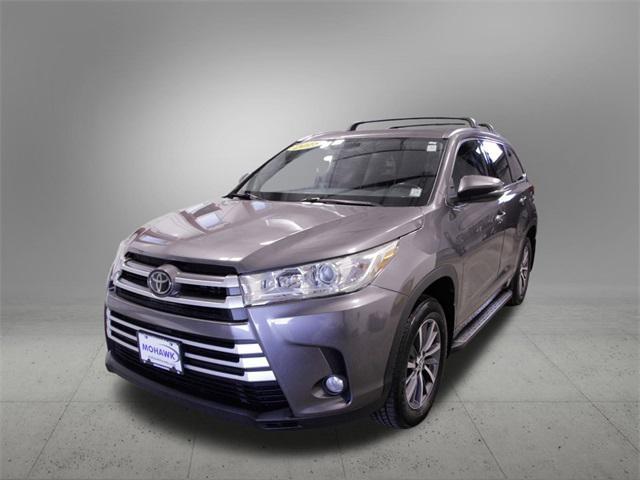 used 2018 Toyota Highlander car, priced at $26,141