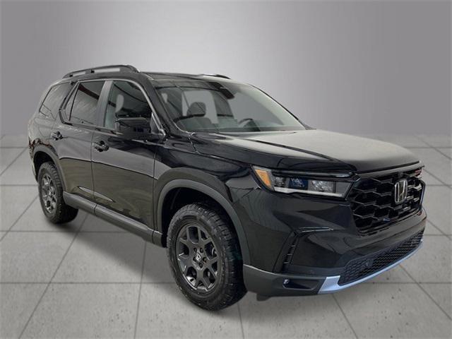 new 2025 Honda Pilot car, priced at $50,895