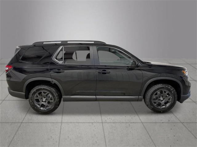 new 2025 Honda Pilot car, priced at $50,895