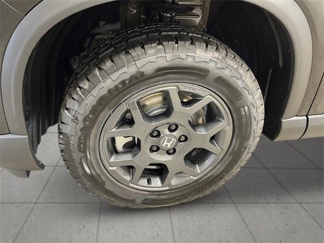 new 2025 Honda Pilot car, priced at $50,895