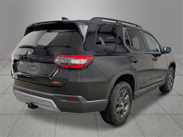 new 2025 Honda Pilot car, priced at $50,895