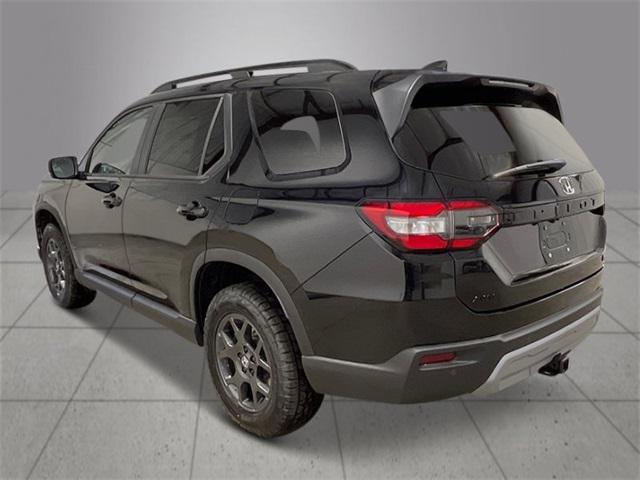 new 2025 Honda Pilot car, priced at $50,895