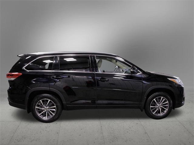 used 2019 Toyota Highlander car, priced at $25,707