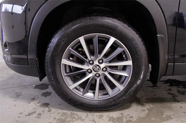 used 2019 Toyota Highlander car, priced at $25,707