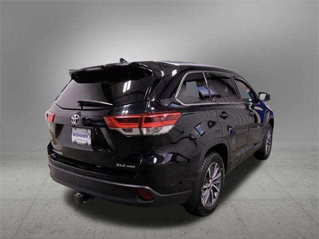 used 2019 Toyota Highlander car, priced at $25,707