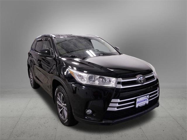 used 2019 Toyota Highlander car, priced at $25,707