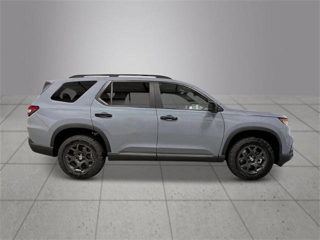 new 2025 Honda Pilot car, priced at $51,350