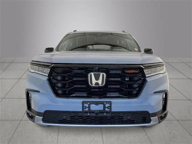new 2025 Honda Pilot car, priced at $51,350