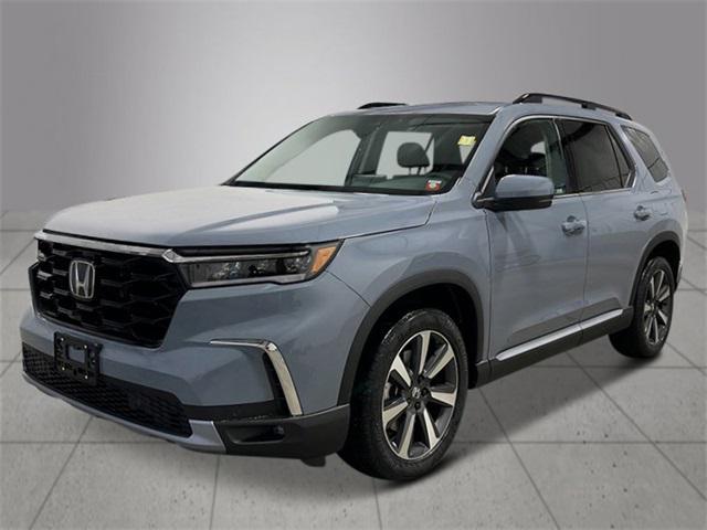 new 2025 Honda Pilot car, priced at $51,550