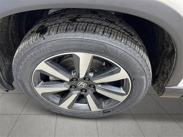 new 2025 Honda Pilot car, priced at $51,550