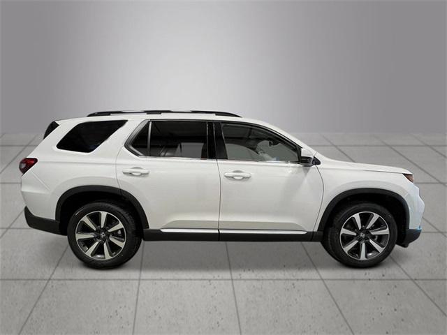 new 2025 Honda Pilot car, priced at $51,550