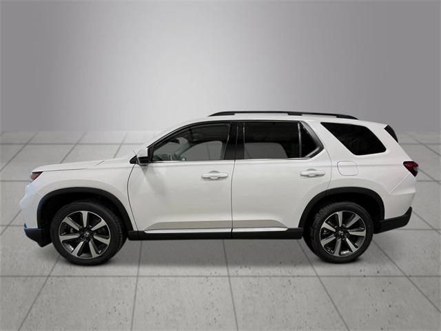 new 2025 Honda Pilot car, priced at $51,550