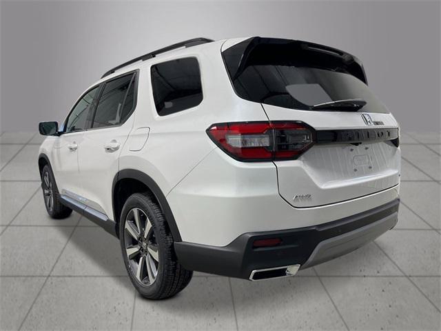 new 2025 Honda Pilot car, priced at $51,550