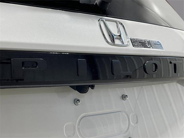 new 2025 Honda Pilot car, priced at $51,550