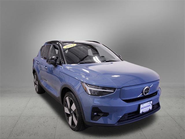 used 2024 Volvo XC40 Recharge Pure Electric car, priced at $34,000