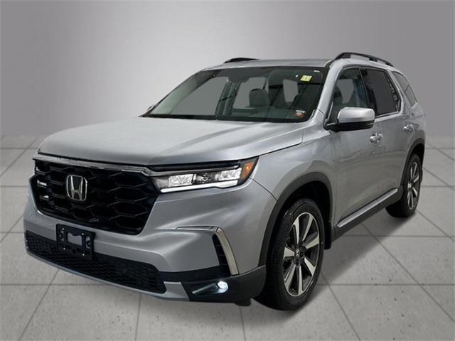 new 2025 Honda Pilot car, priced at $51,095