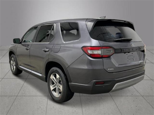 new 2025 Honda Pilot car, priced at $47,095