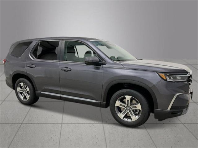 new 2025 Honda Pilot car, priced at $47,095