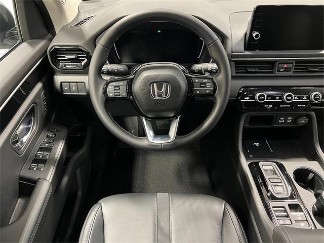 new 2025 Honda Pilot car, priced at $51,095