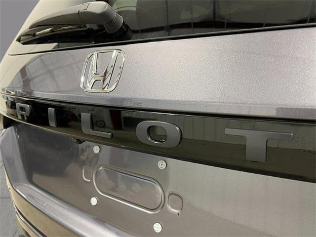 new 2025 Honda Pilot car, priced at $51,095