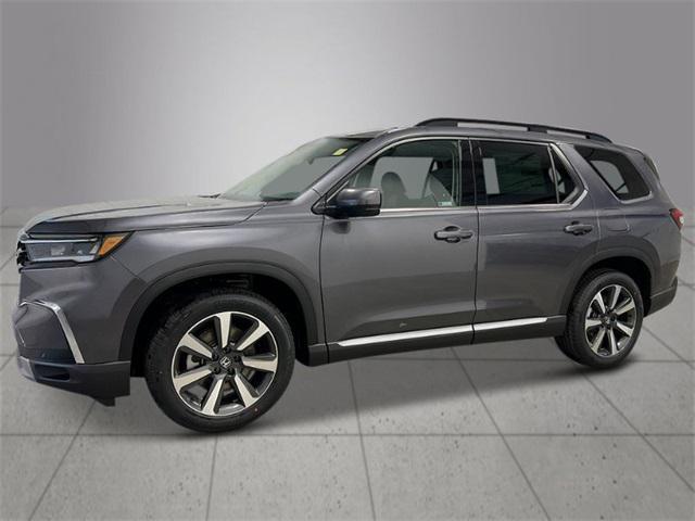 new 2025 Honda Pilot car, priced at $51,095