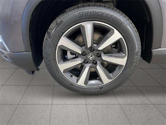 new 2025 Honda Pilot car, priced at $51,095